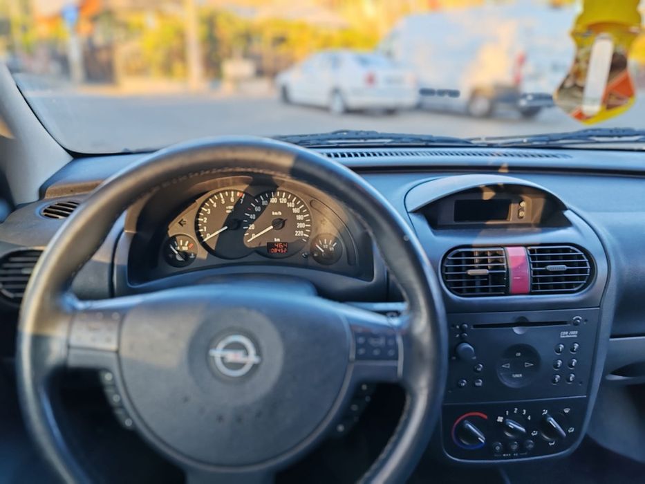 Opel corsa ,1.2 benzina