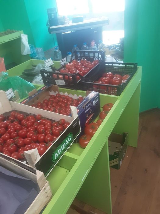 6 бр. стелажи за плодове и зеленчуци – 2 м – 1700 евро