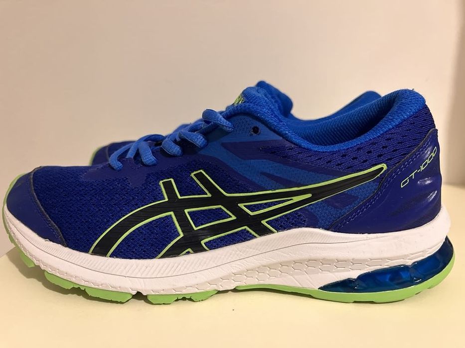 Като нови!Мъжки маратонки Asics-38,39н.