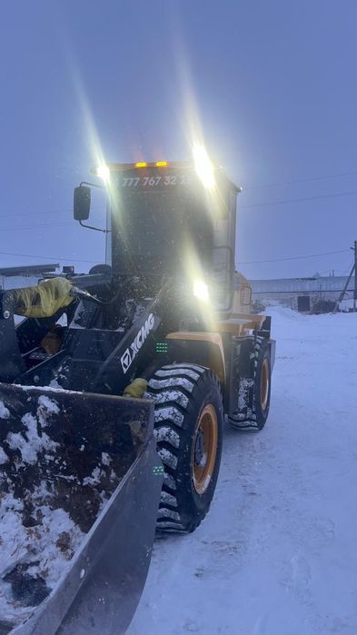 Фронтальный погрузчик