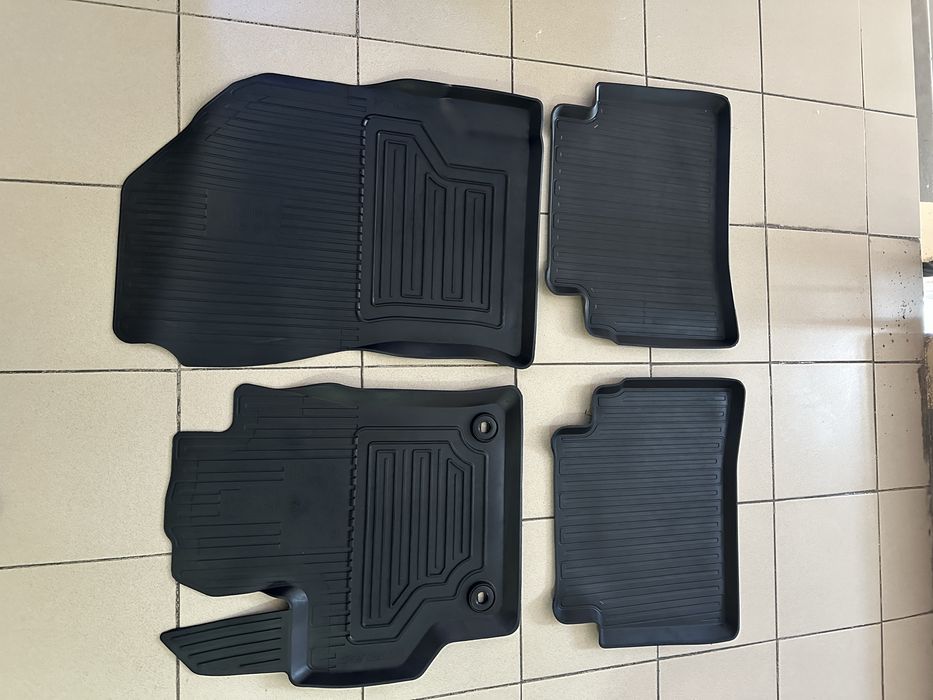 Продам новые полики на Corolla!