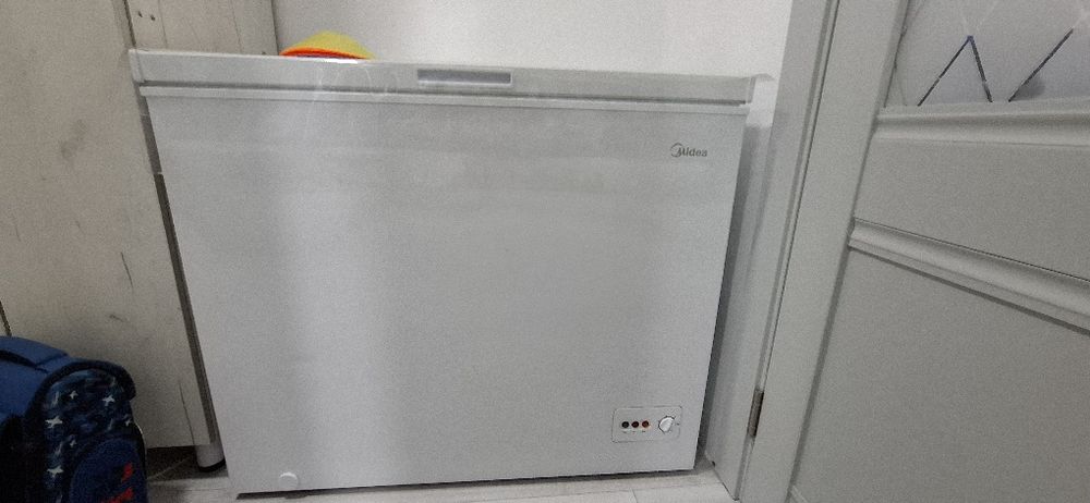 Морозильник. Мидеа 250