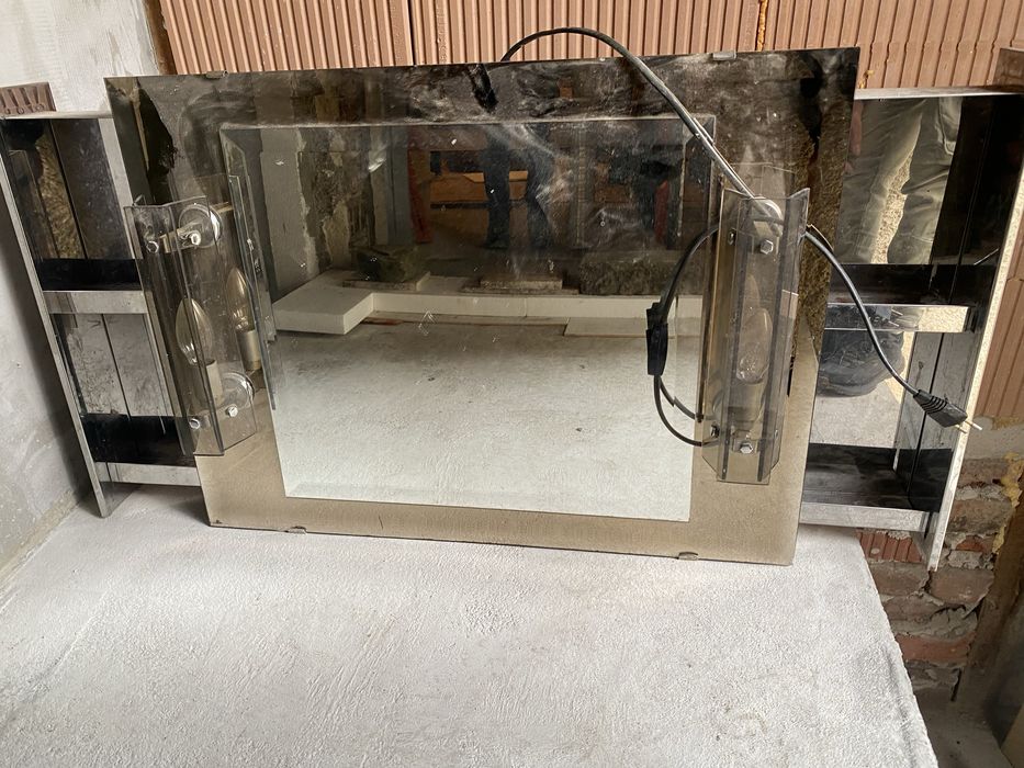 Продавам огледало за баня