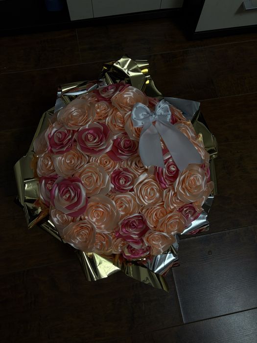 Buchet 51 de trandafiri din satin