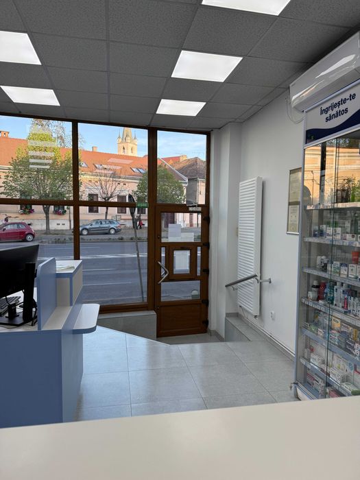 Inchiriez spatiu comercial ultracentral
