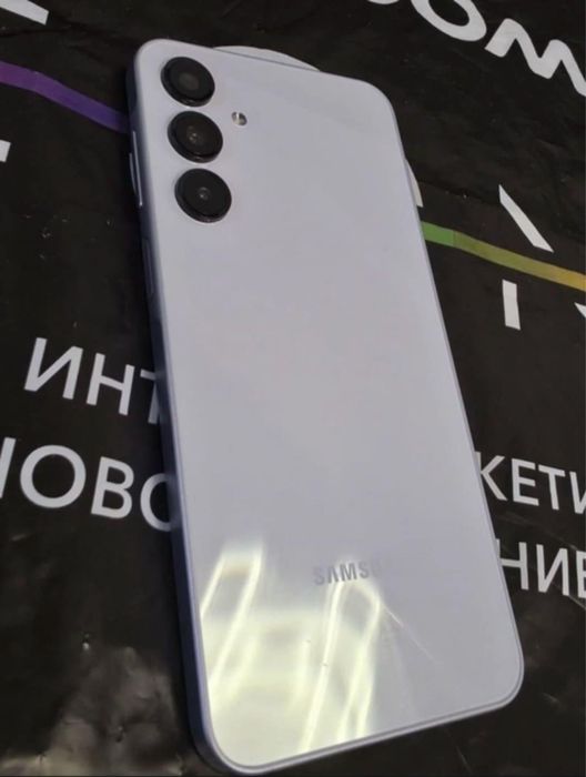 КАТО НОВ 128GB Samsung A16 5G +15w adaptor Гаранция Vivacom 2027г. Gr