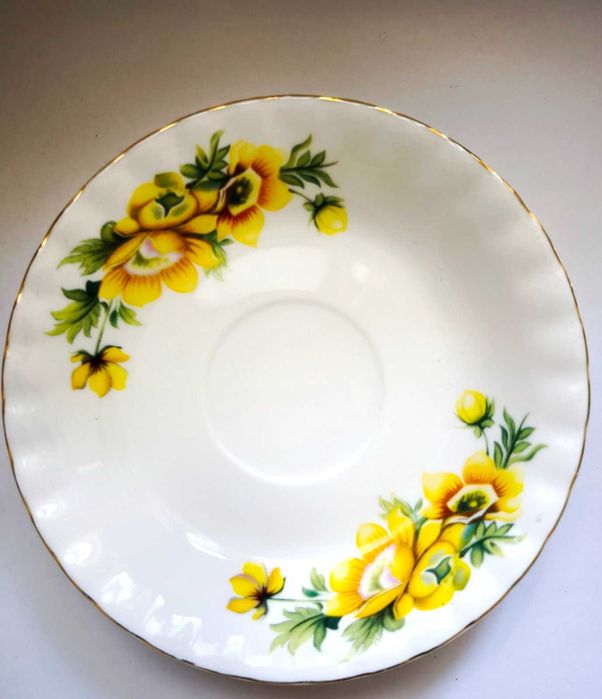 чинийки, Royal Albert