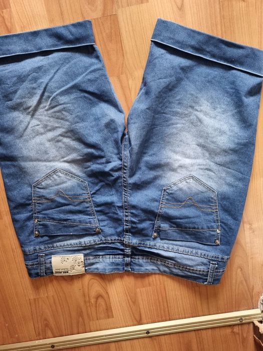 Pantaloni scurți damă
