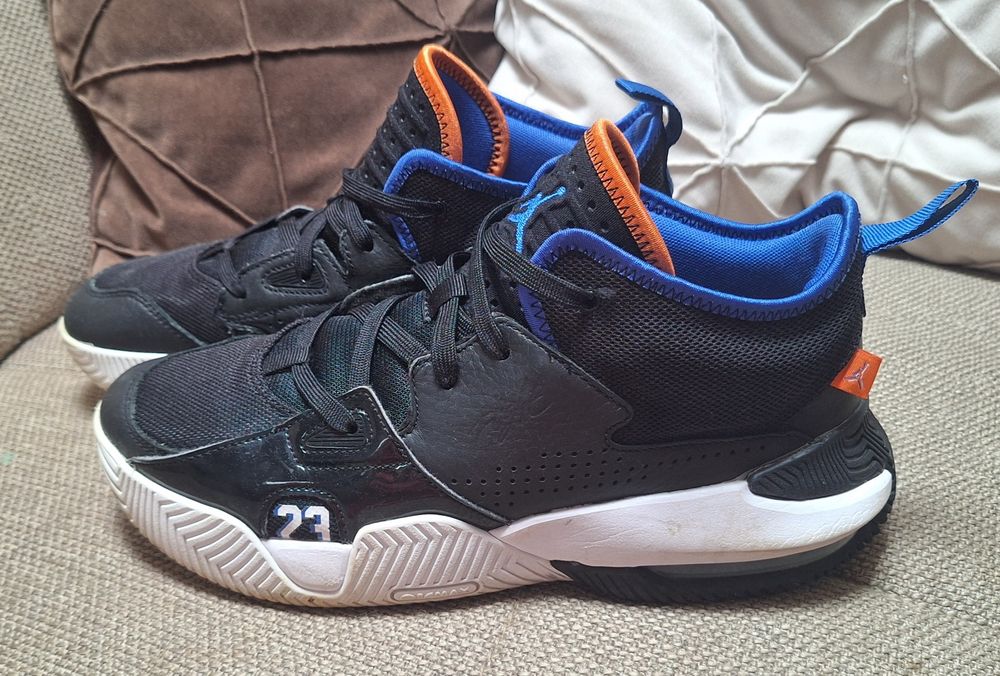 Jordan Stay loyal, mărimea 41