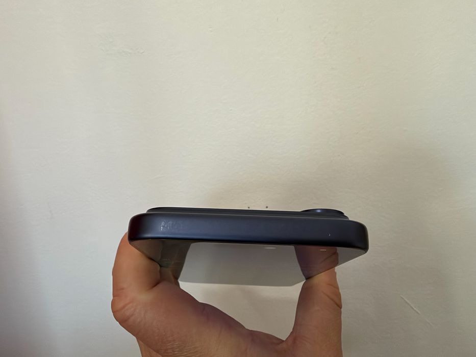 Iphone 17 Pro Max, Deep Blue, pentru piese/recarosare