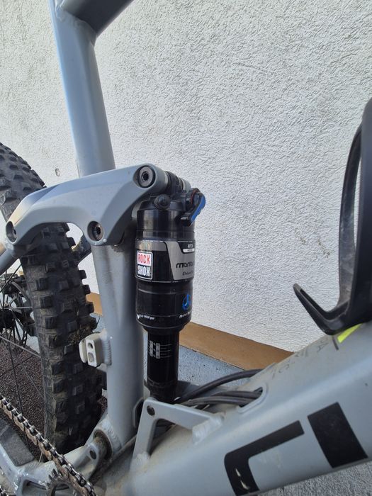 Bicicleta cube full stereo pro