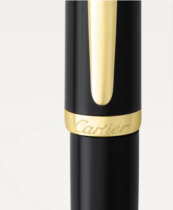 R de Cartier - pix cu bila deosebit