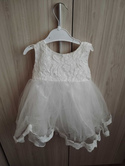 Рокля за кръщене или друг официален повод