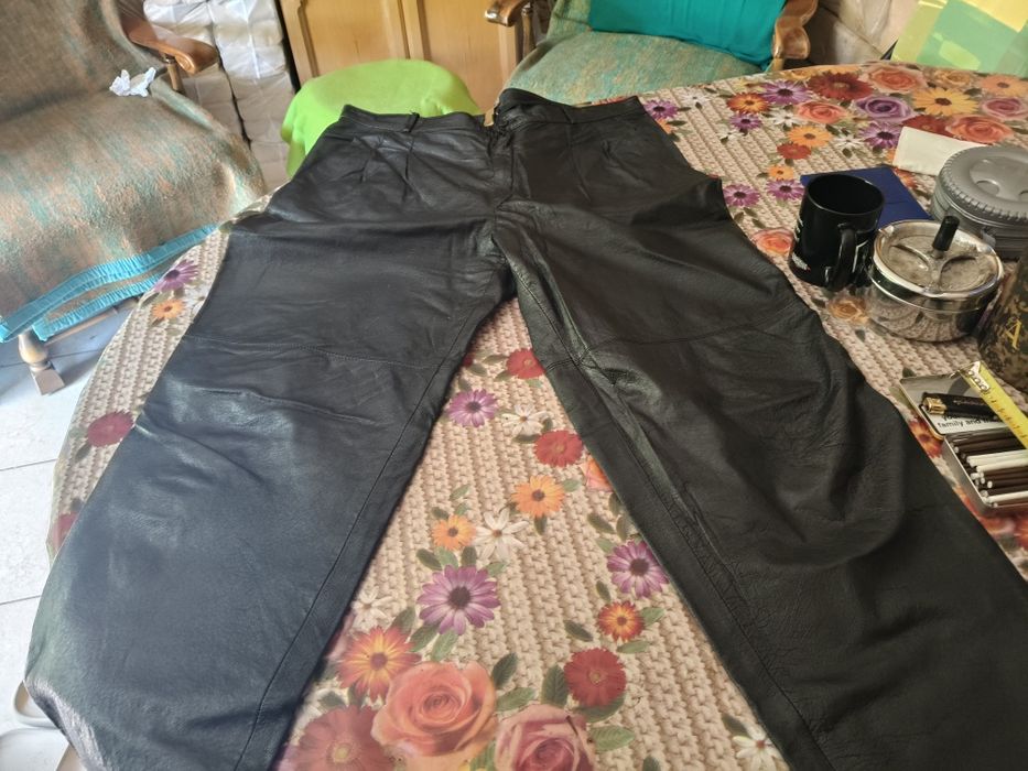 pantaloni piele unisex mărime L - XL