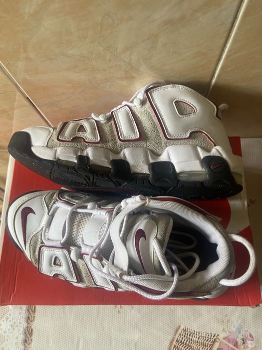 Adidasi nike uptempo