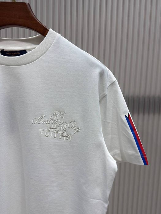 Oferta!! Tricou LV.Model superb și rar.Calitate luxury.Toate mărimile