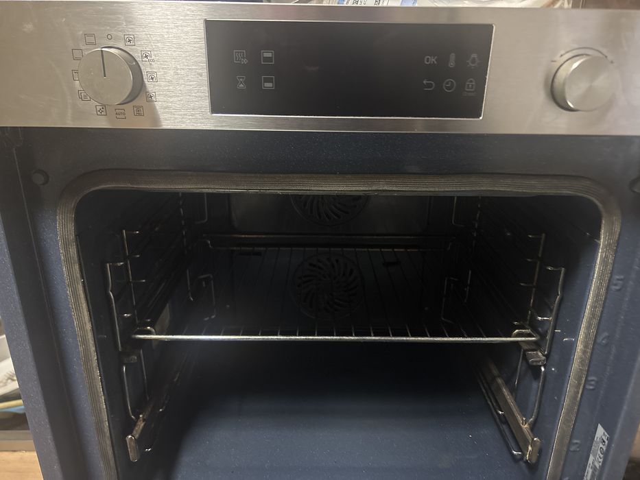 Cuptor Samsung Dual Cook NV75K5571RS – 75L, Autocurățare