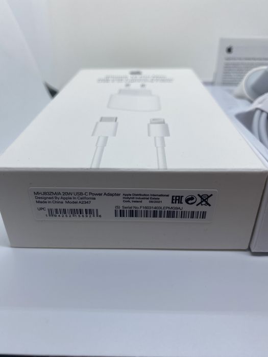 Incărcător iPhone fast charger 20w usb C nou, original !