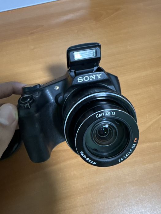 Sony DSC-HX200V Фотоапарат