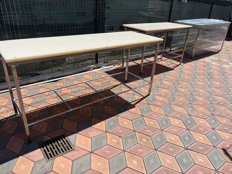 Mese si butuc de tranșare