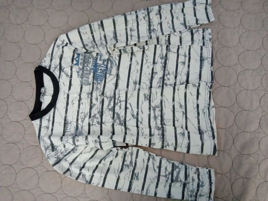 Детско- юношески блузи за момче