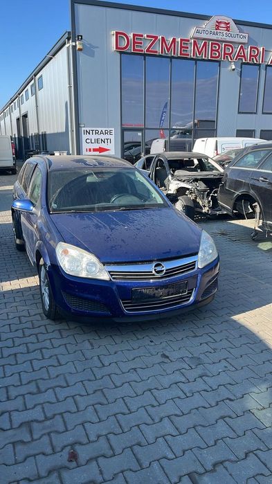 Dezmembram Opel Astra H 1.9 diesel din 2007