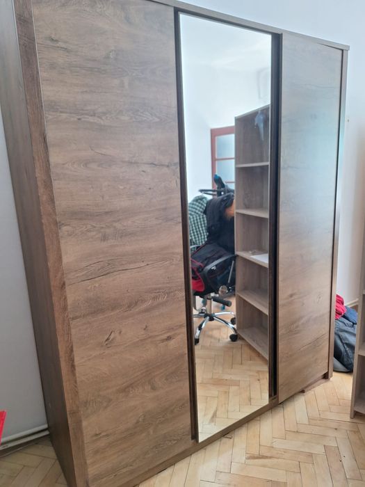 Vând piese mobilier nou, stare foarte bună, prețuri negociabile