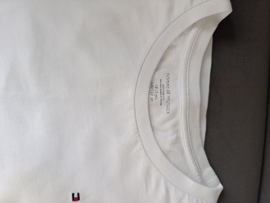 Анцуг Adidas - 2 бр.+4 бр.блузки