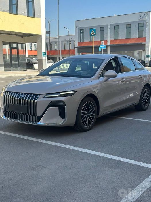 Roewe M7 narda grey rangi 1dona qoldi
