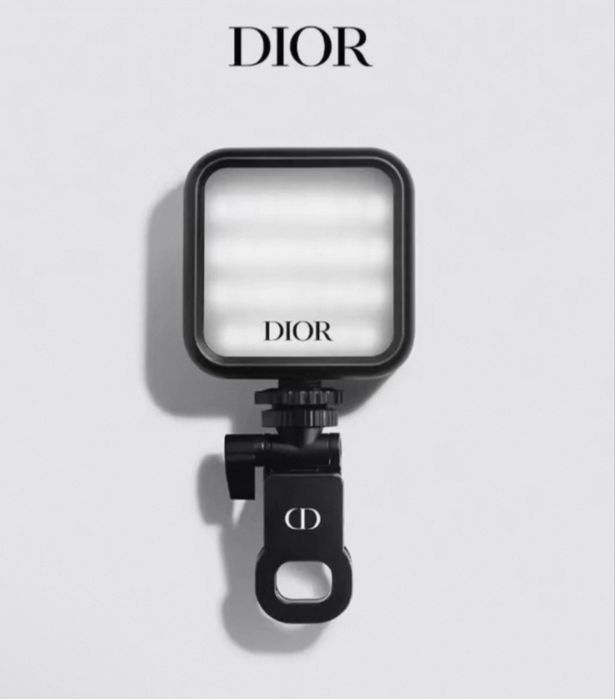 В наличии! Косметички Dior