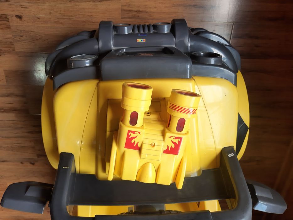 Продам детскую машинку