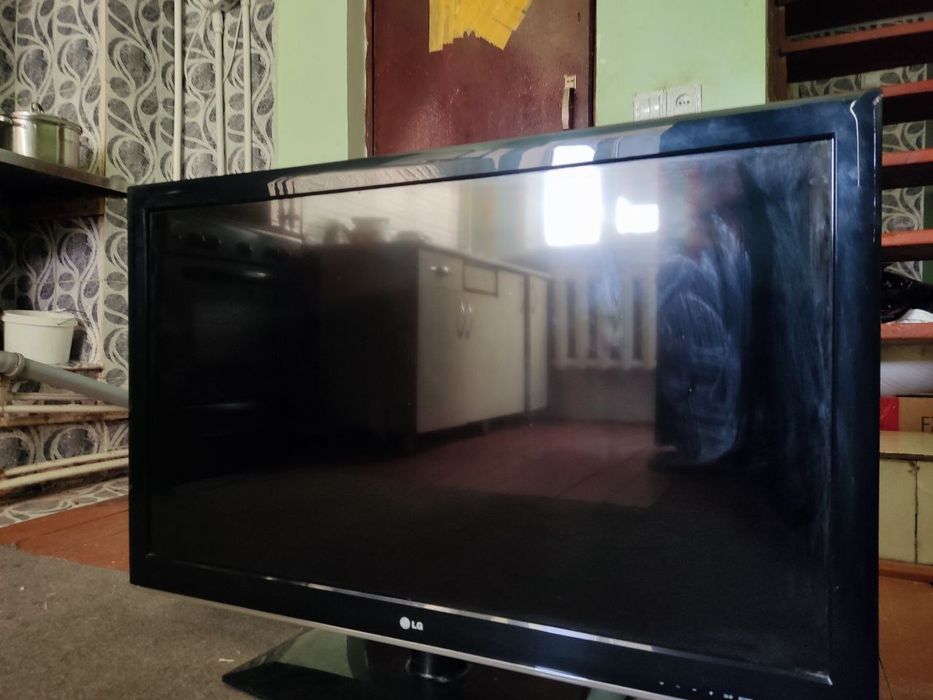 Телевизоры LG, Artel состояния хорошие