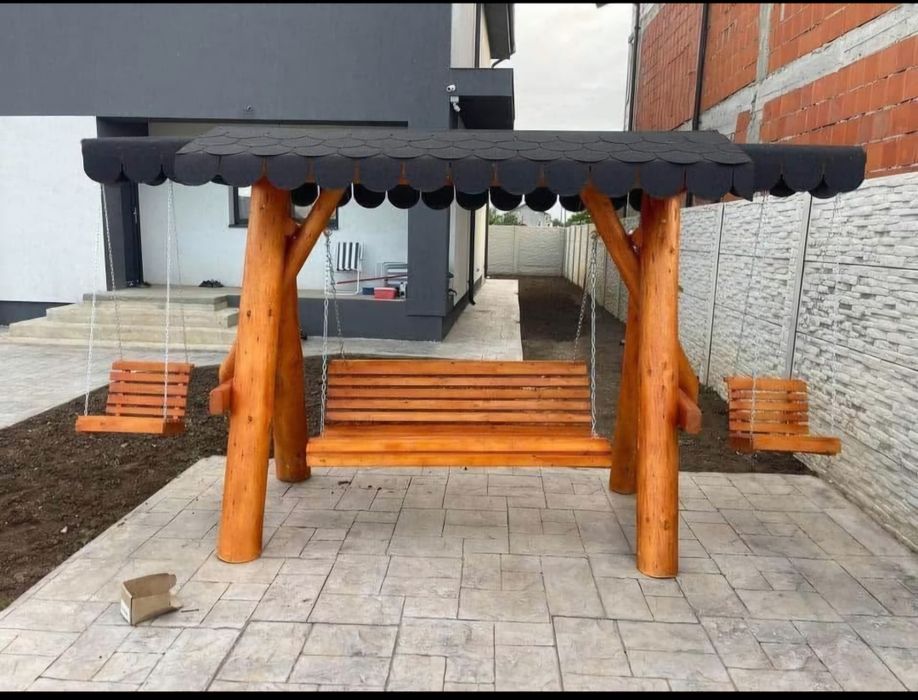 Leagane si foișoare rustice