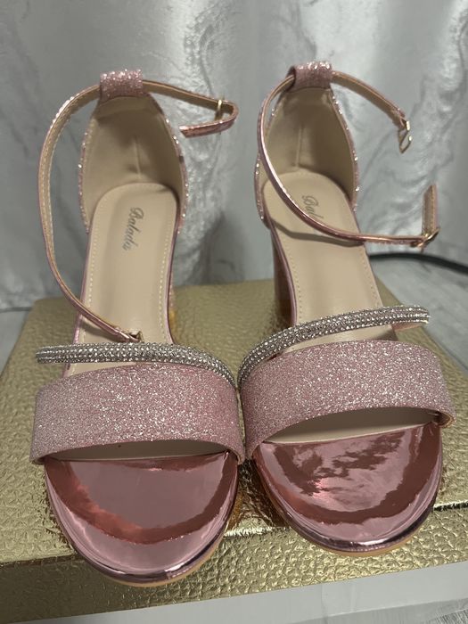 sandale cu toc  de Dama