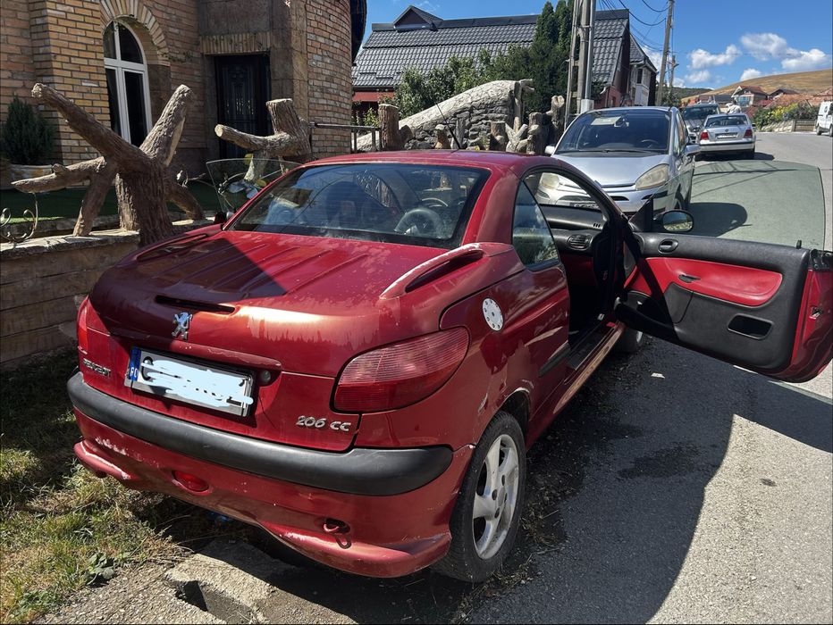 Vând Peugeot 206 cc