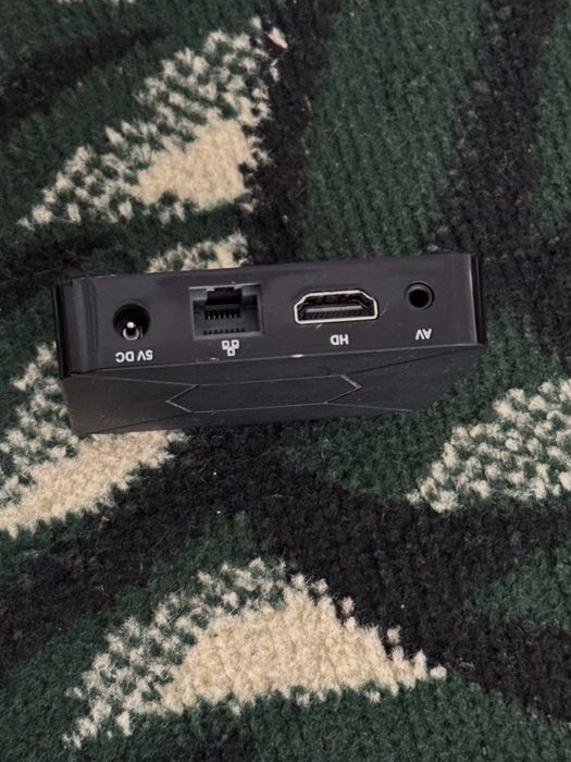 TV stick 4K smart qilib beradi prostoy televizorlarni