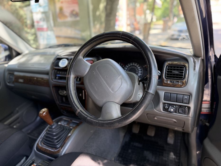 Suzuki grand vitara 1.6 газ бензин теглич