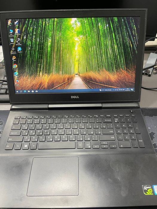 Ноутбук Dell  ддя офиса и дома игровой