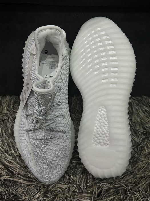 Yeezy 350 White Static