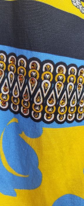 Жакет женский с на молнии.