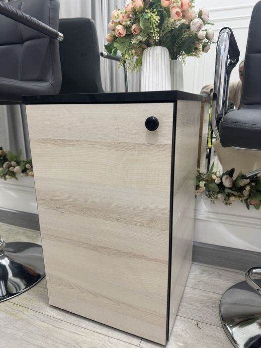 Помагайка, кушетка, шкафы