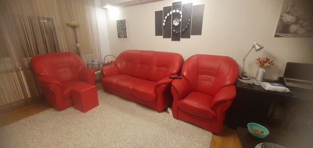 Set canapea si fotolii din piele