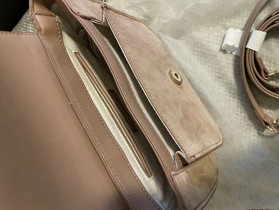 Vand Geanta piele intoarsa