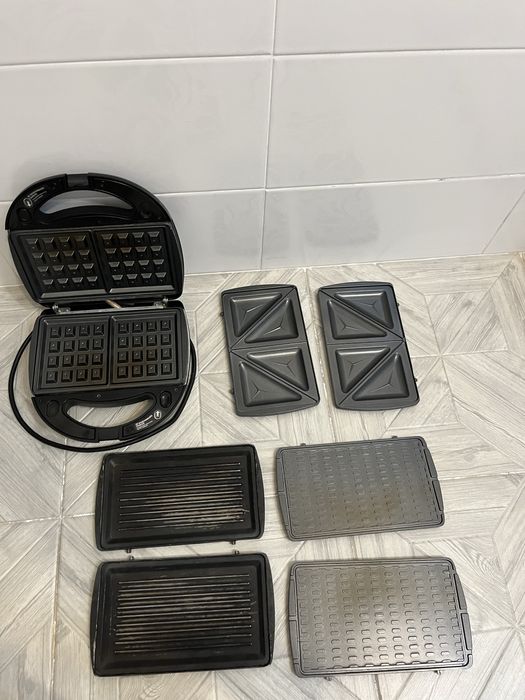 Мультипекарь REDMOND RMB-M603 серебристый, черный