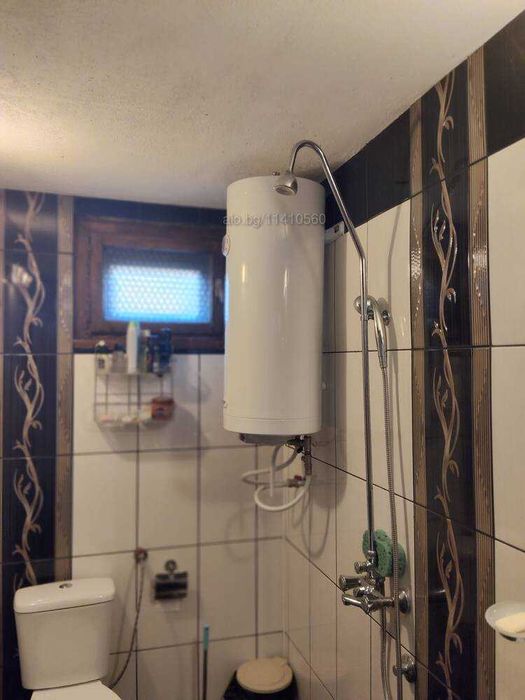 Продавам в Рибарица уникален по локация  и състояния  имот  от Двуетажна масивна Вила и УПИ граниащ река  и с лице на главен път