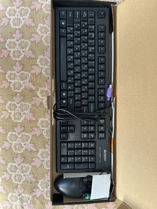 Продается комплект клавиатура и мышь A4Tech KR-8520D