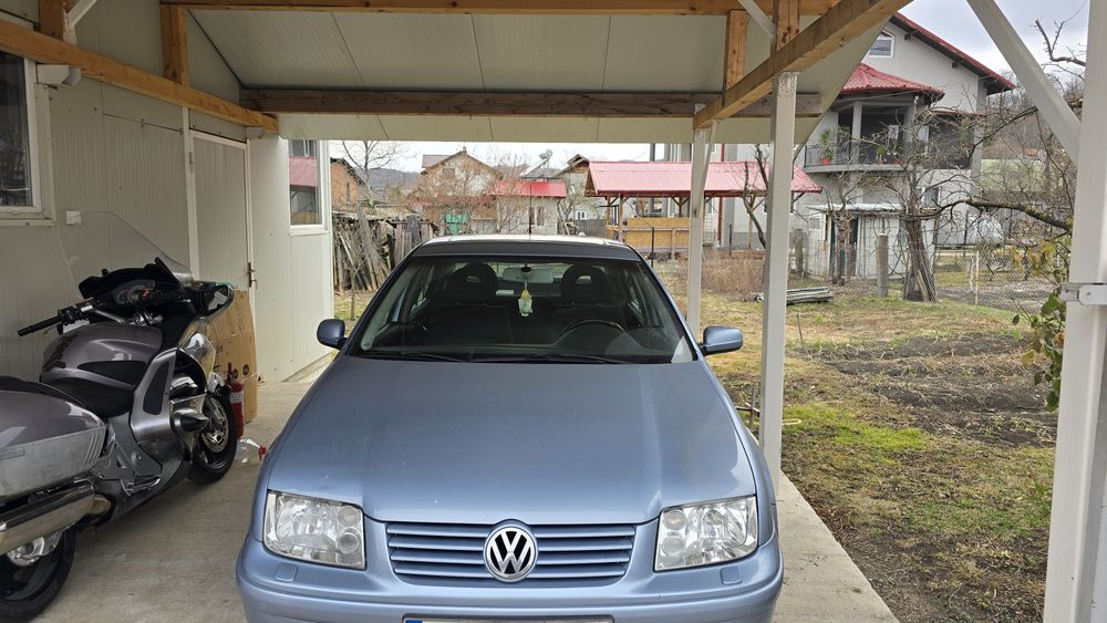 Volkswagen Bora 1.6 benzină