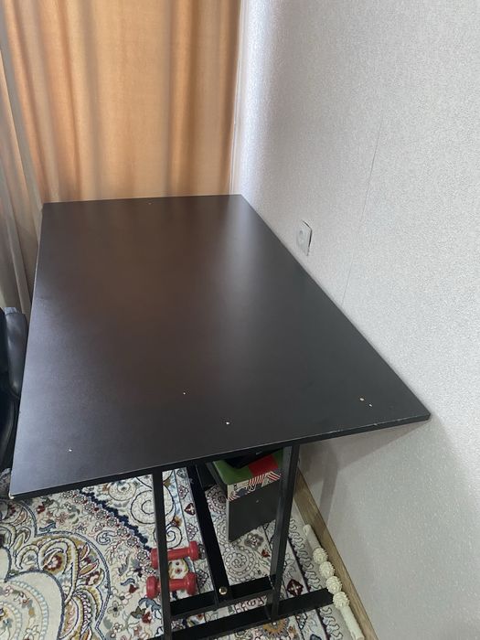 Продам Компьютерный стол