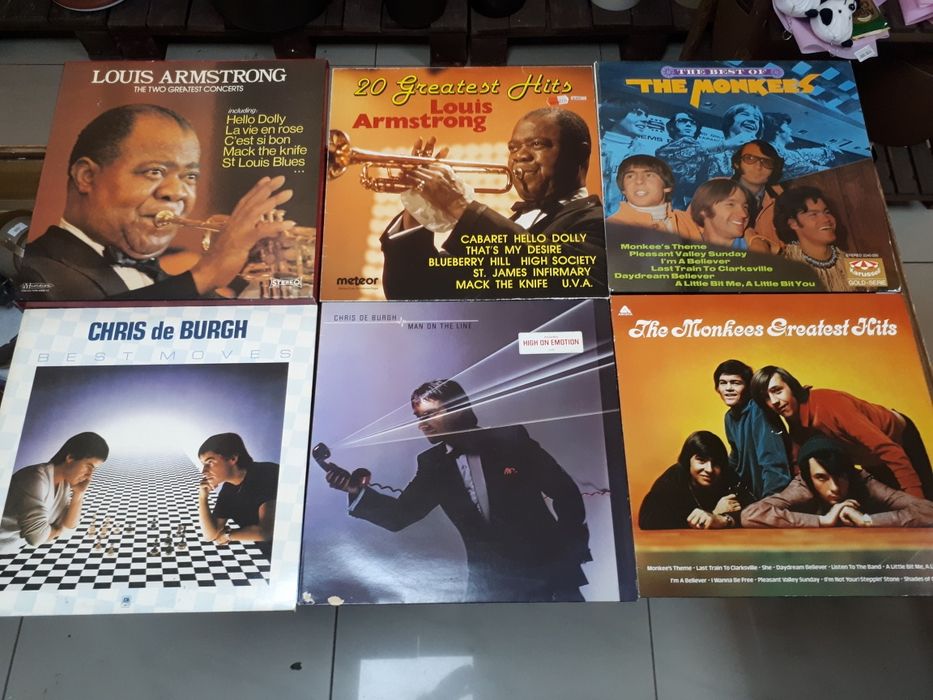 пластинки Elton John и др.