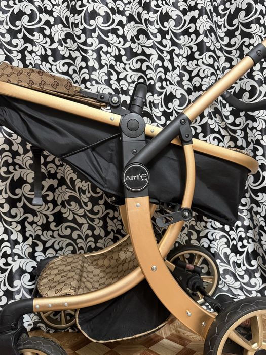 Коляска универсальная